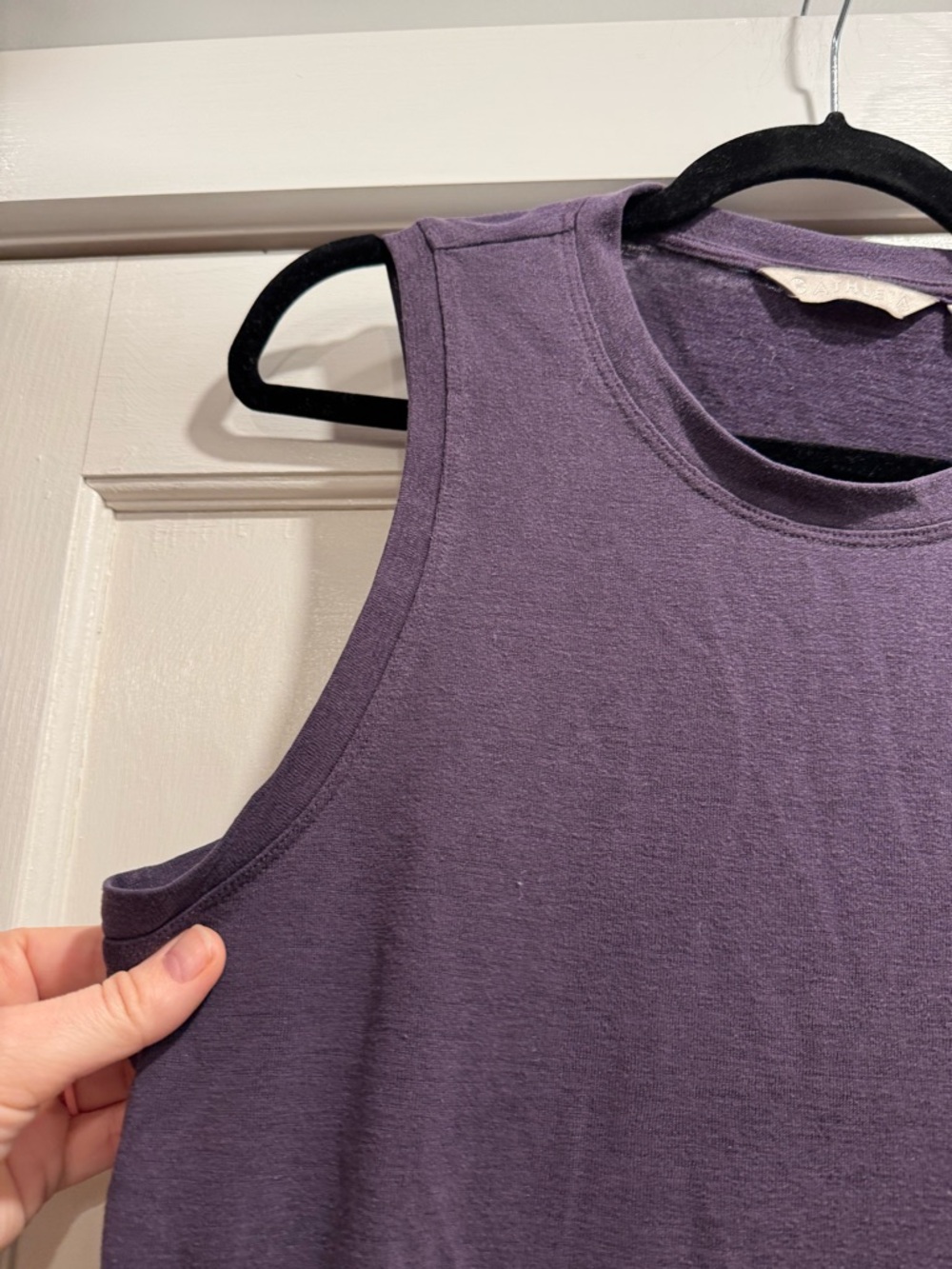 Athleta Breezy Tank Purple Large Linen Workout Hiking Gym Activewear Staple - Picture 3 of 7